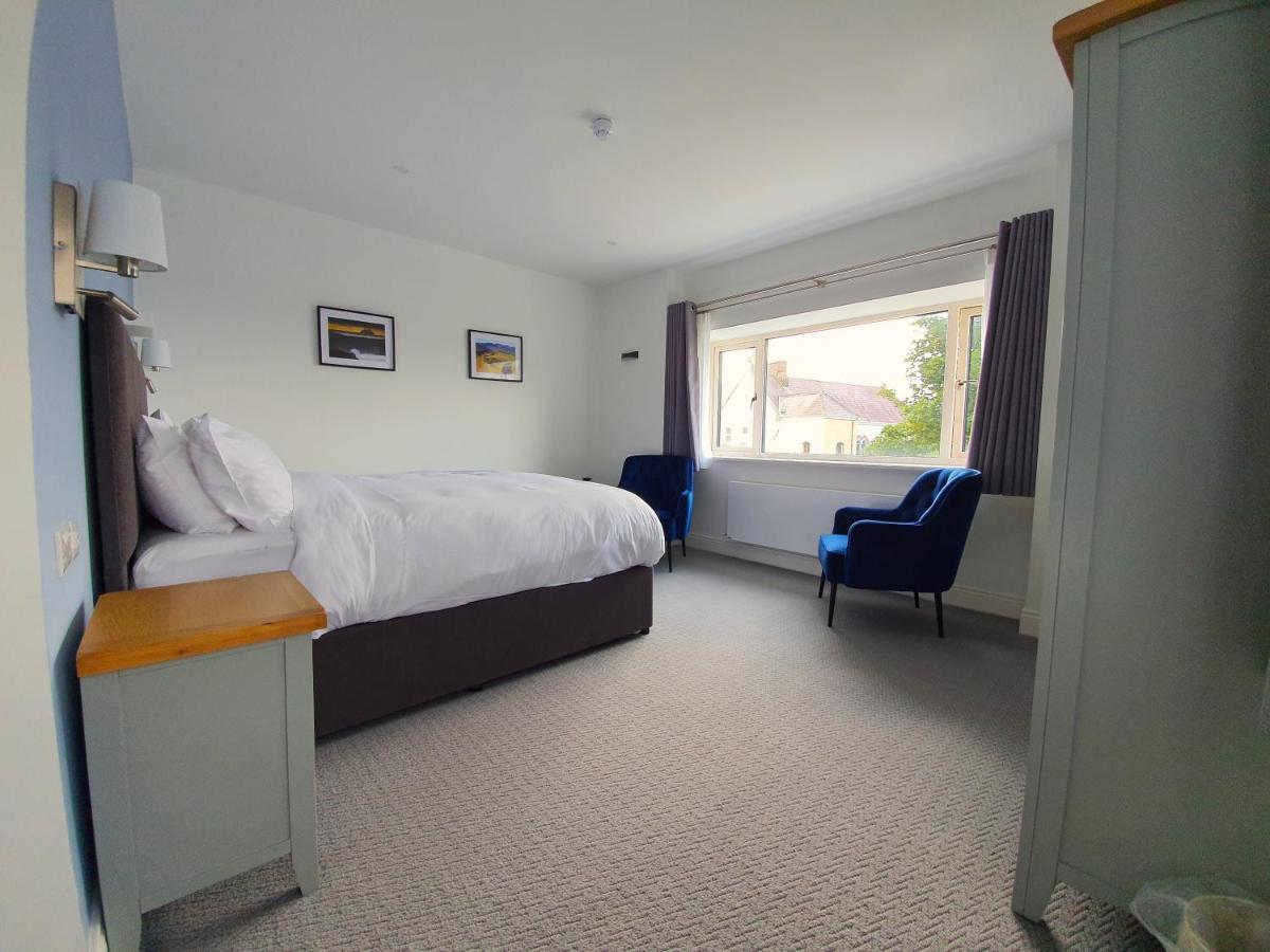 Dingle Garden Townhouse Bed & Breakfast Luaran gambar A bedroom at the hotel