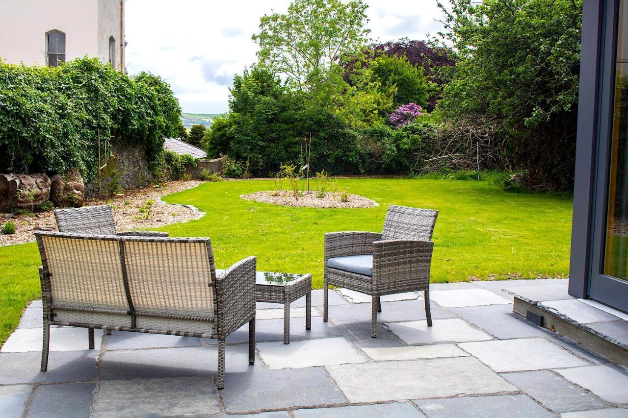 Dingle Garden Townhouse Bed & Breakfast Luaran gambar The garden of the house